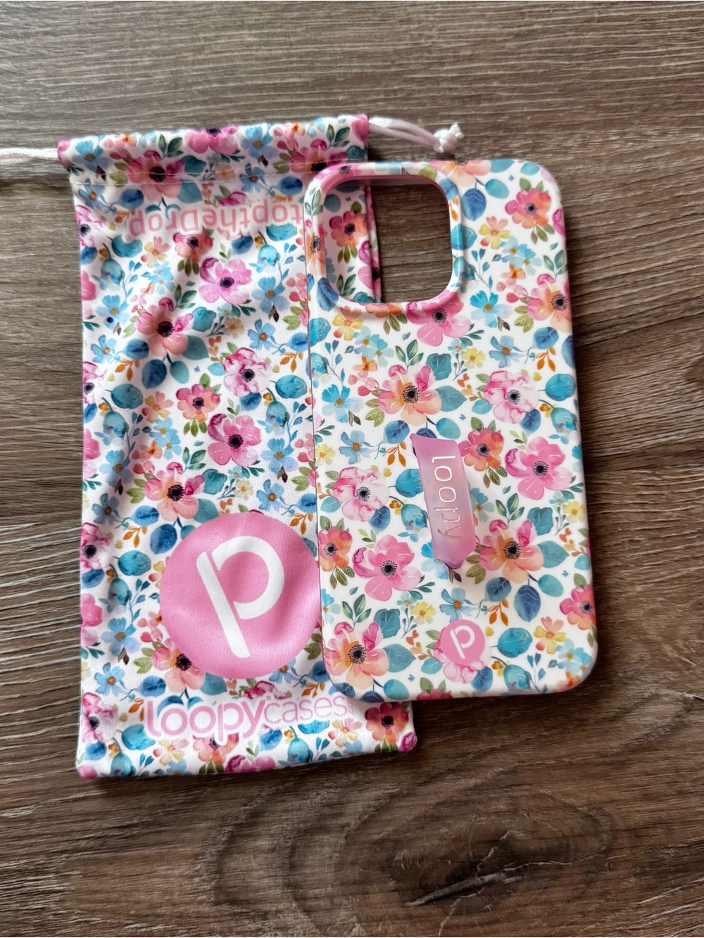 iPhone 15 Pro Max Loopy Case